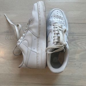 Nike Womens Air Force 1's